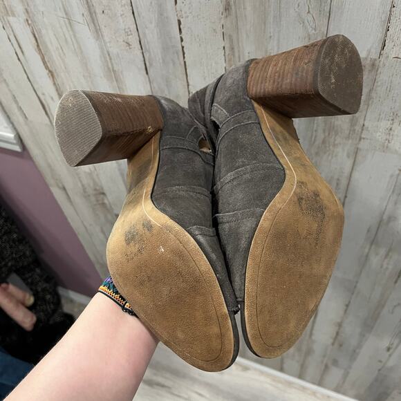 Joe's Jeans Cassia Ankle Boots Blocked Heel Dark Gray Suede Open Toe sz 9.5 - Picture 8 of 9